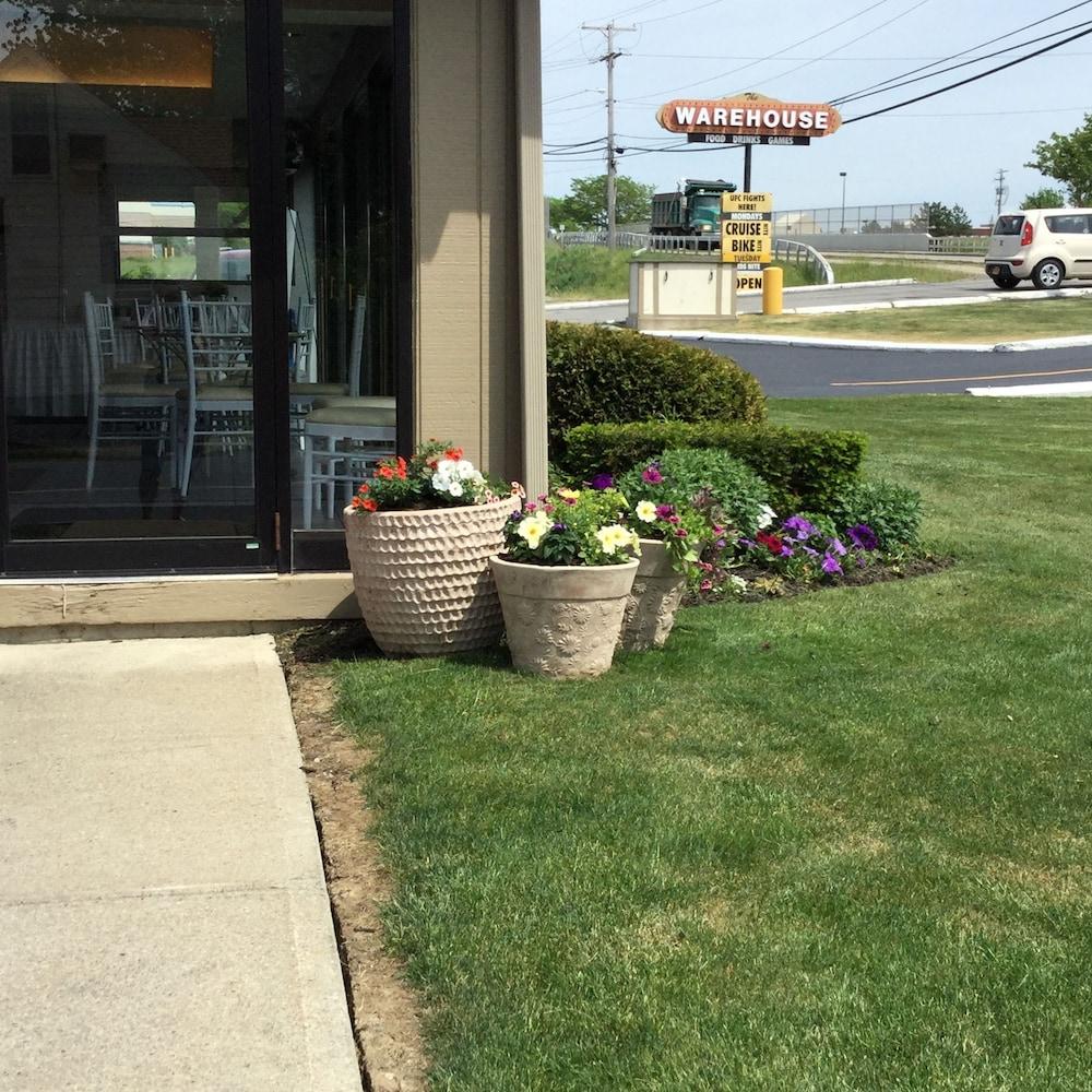 Econo Lodge Buffalo South Blasdell Екстер'єр фото