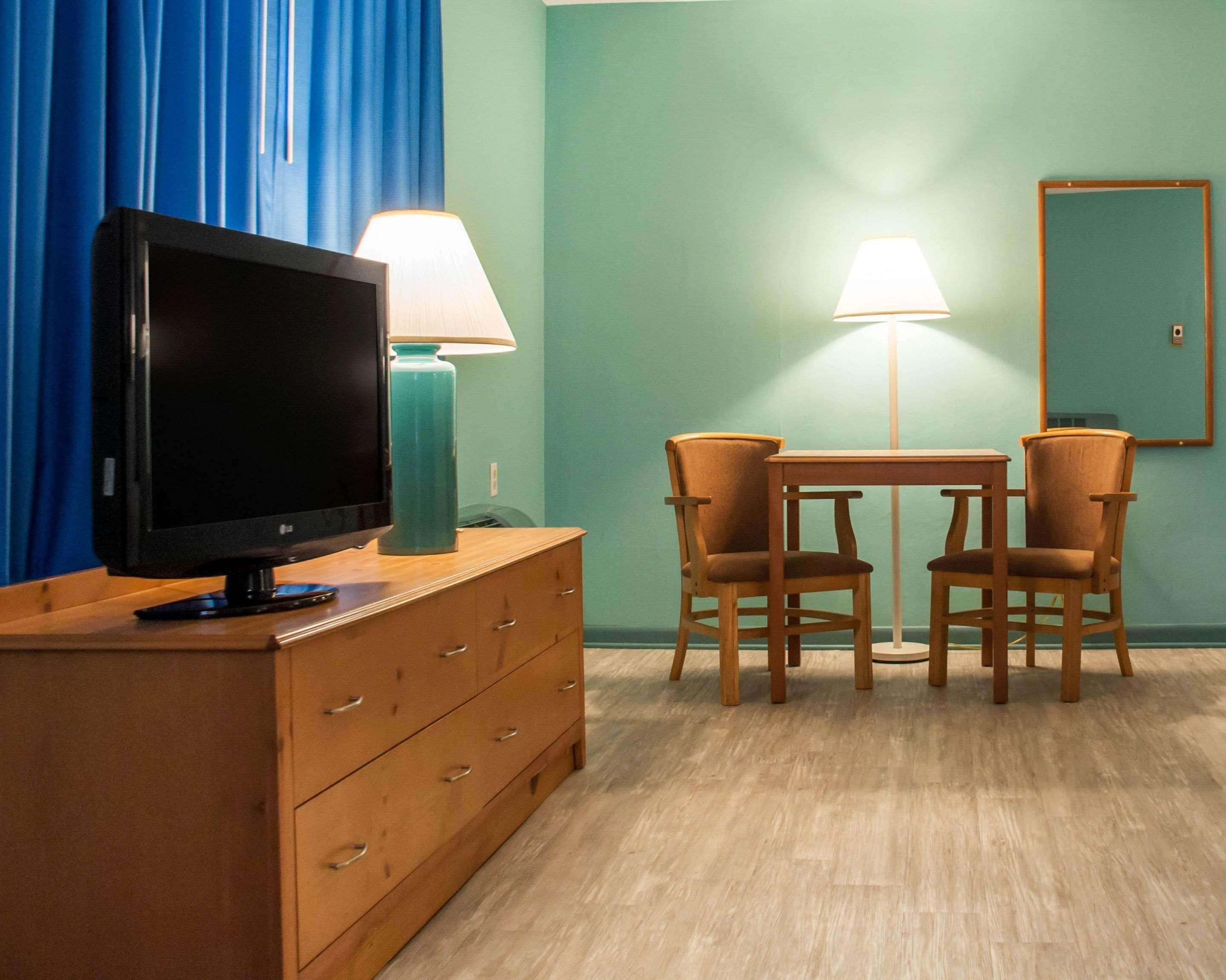 Econo Lodge Buffalo South Blasdell Екстер'єр фото