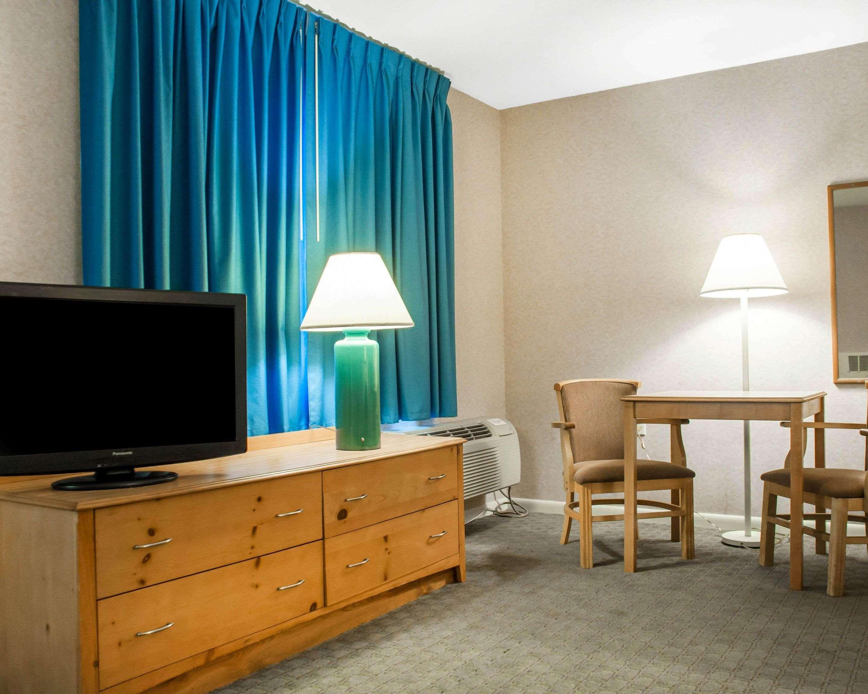 Econo Lodge Buffalo South Blasdell Екстер'єр фото