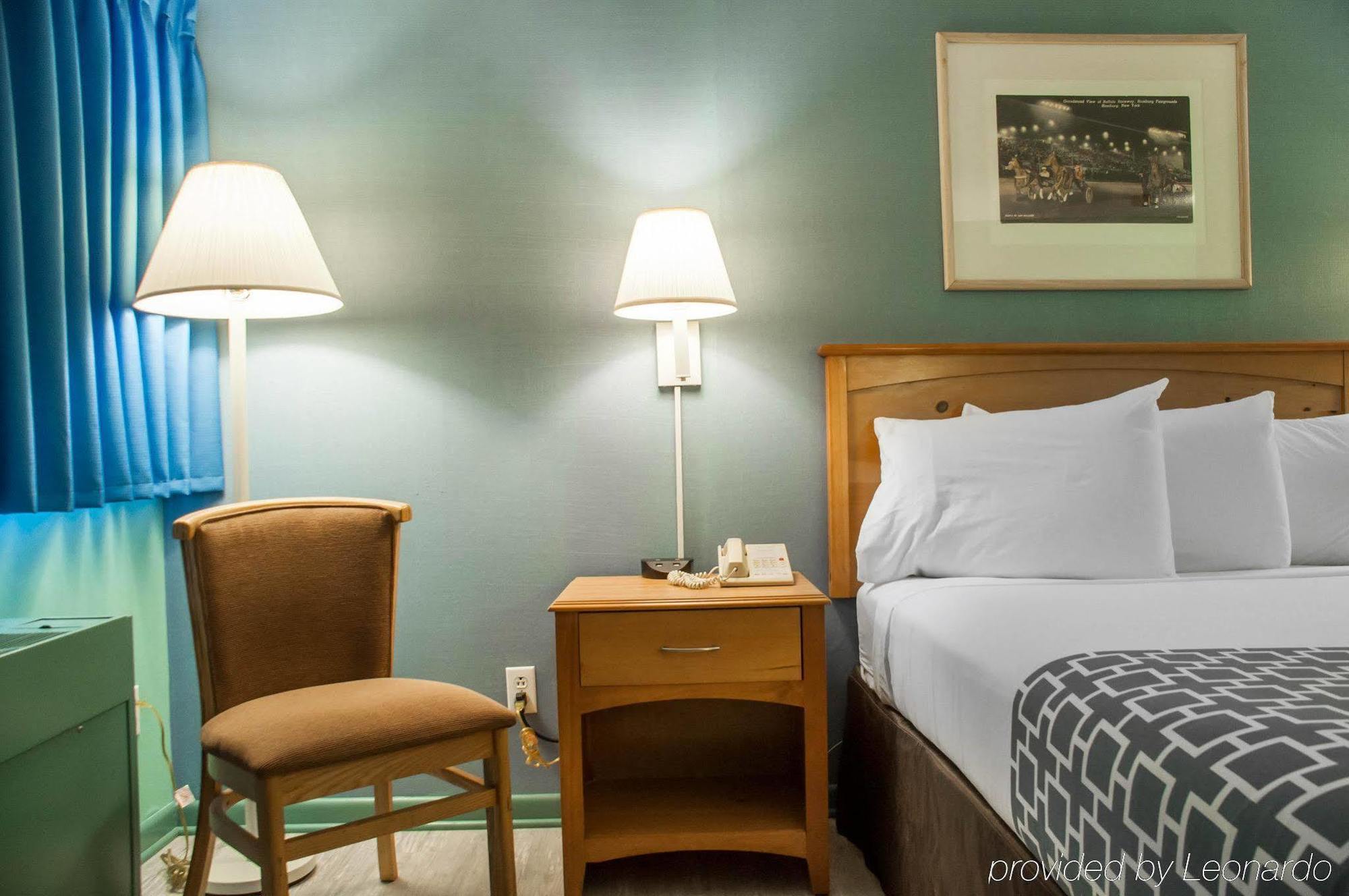 Econo Lodge Buffalo South Blasdell Екстер'єр фото