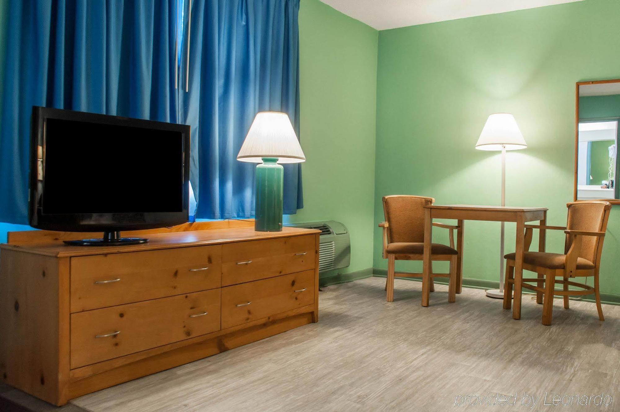 Econo Lodge Buffalo South Blasdell Екстер'єр фото