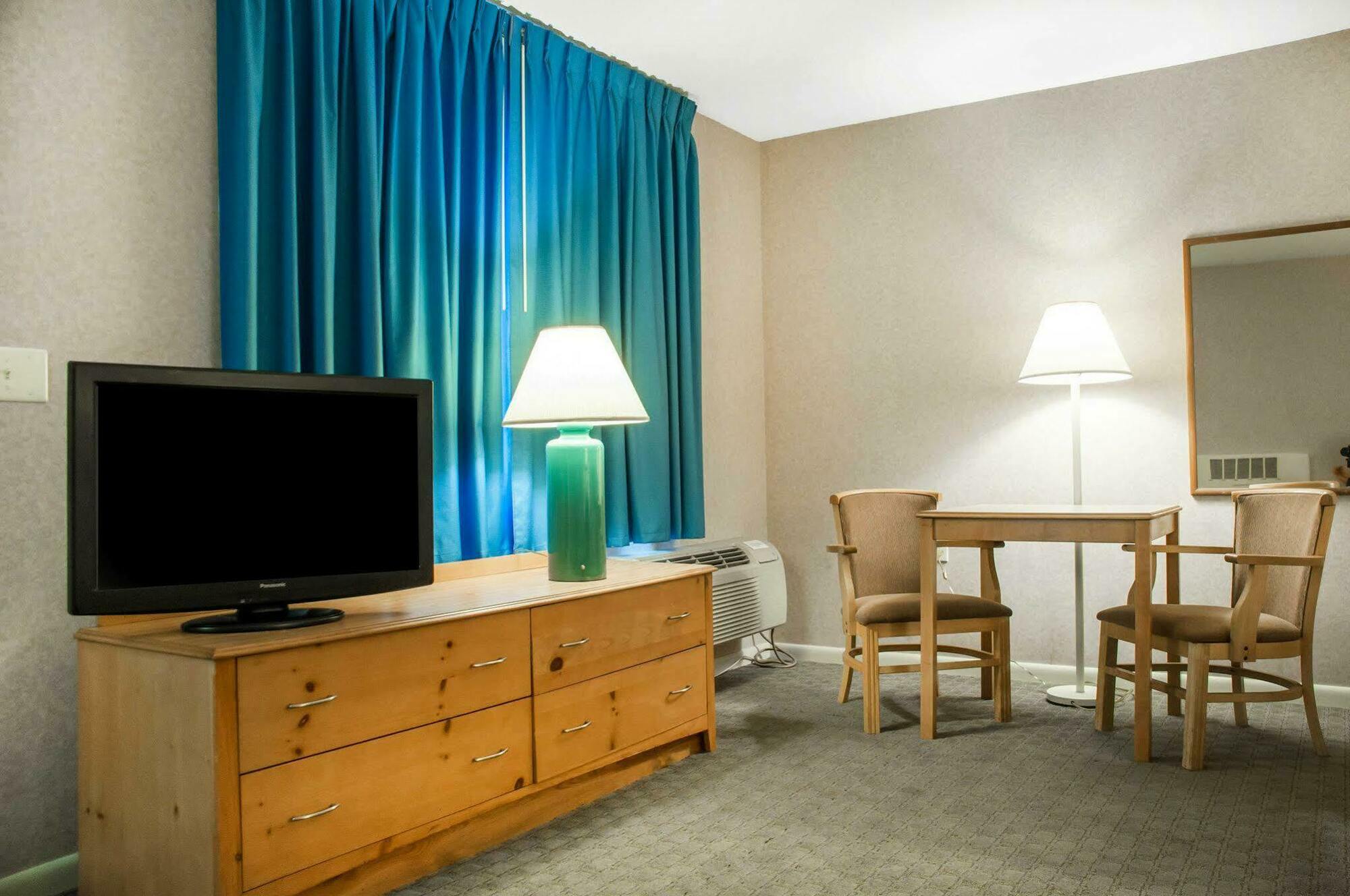 Econo Lodge Buffalo South Blasdell Екстер'єр фото
