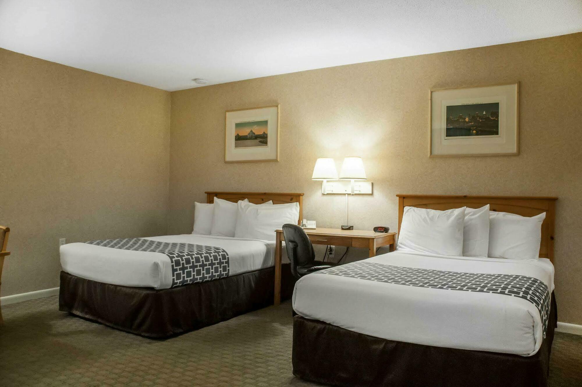 Econo Lodge Buffalo South Blasdell Екстер'єр фото